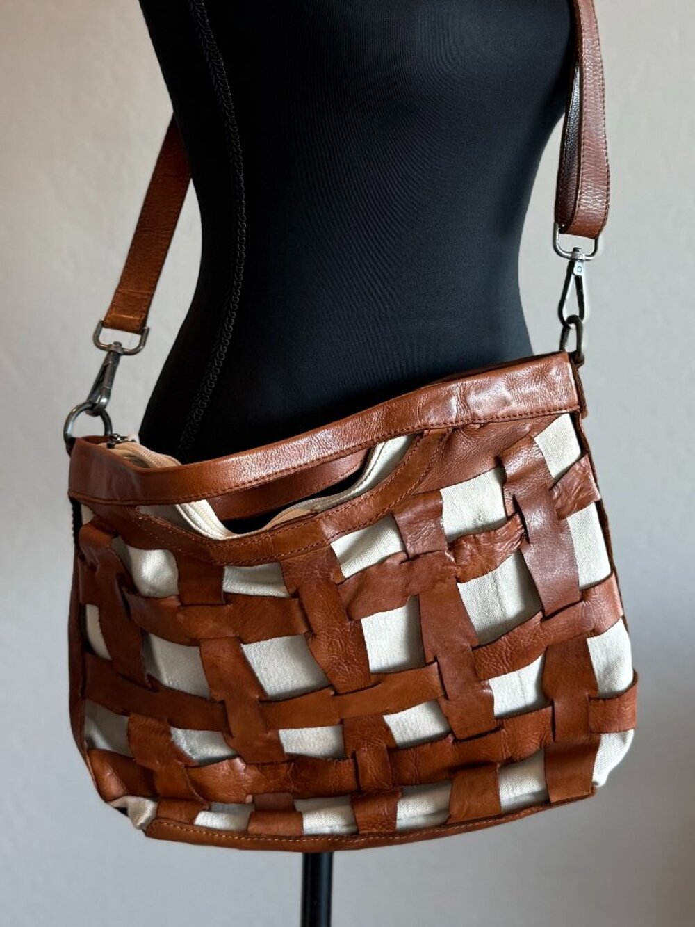 PALOMA TOTE/CROSSBODY IN COGNAC